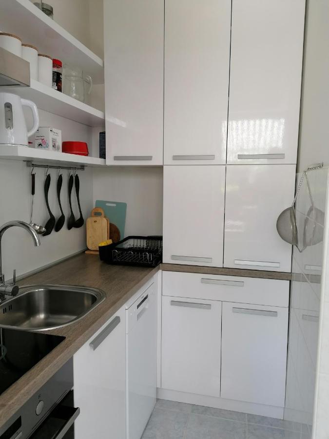 Apartmani Gaj Malinska Buitenkant foto