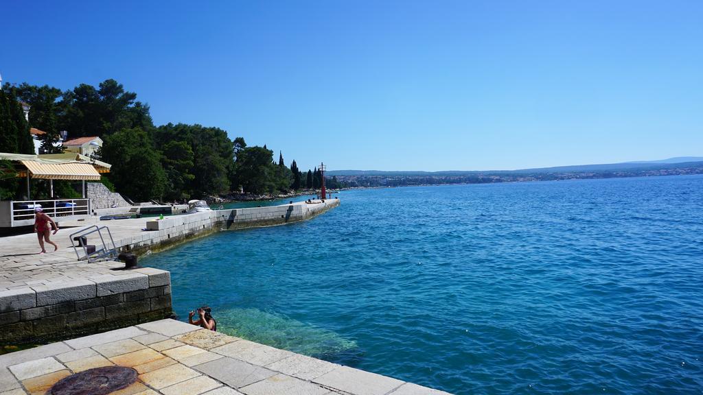 Apartmani Gaj Malinska Buitenkant foto