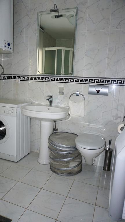 Apartmani Gaj Malinska Buitenkant foto